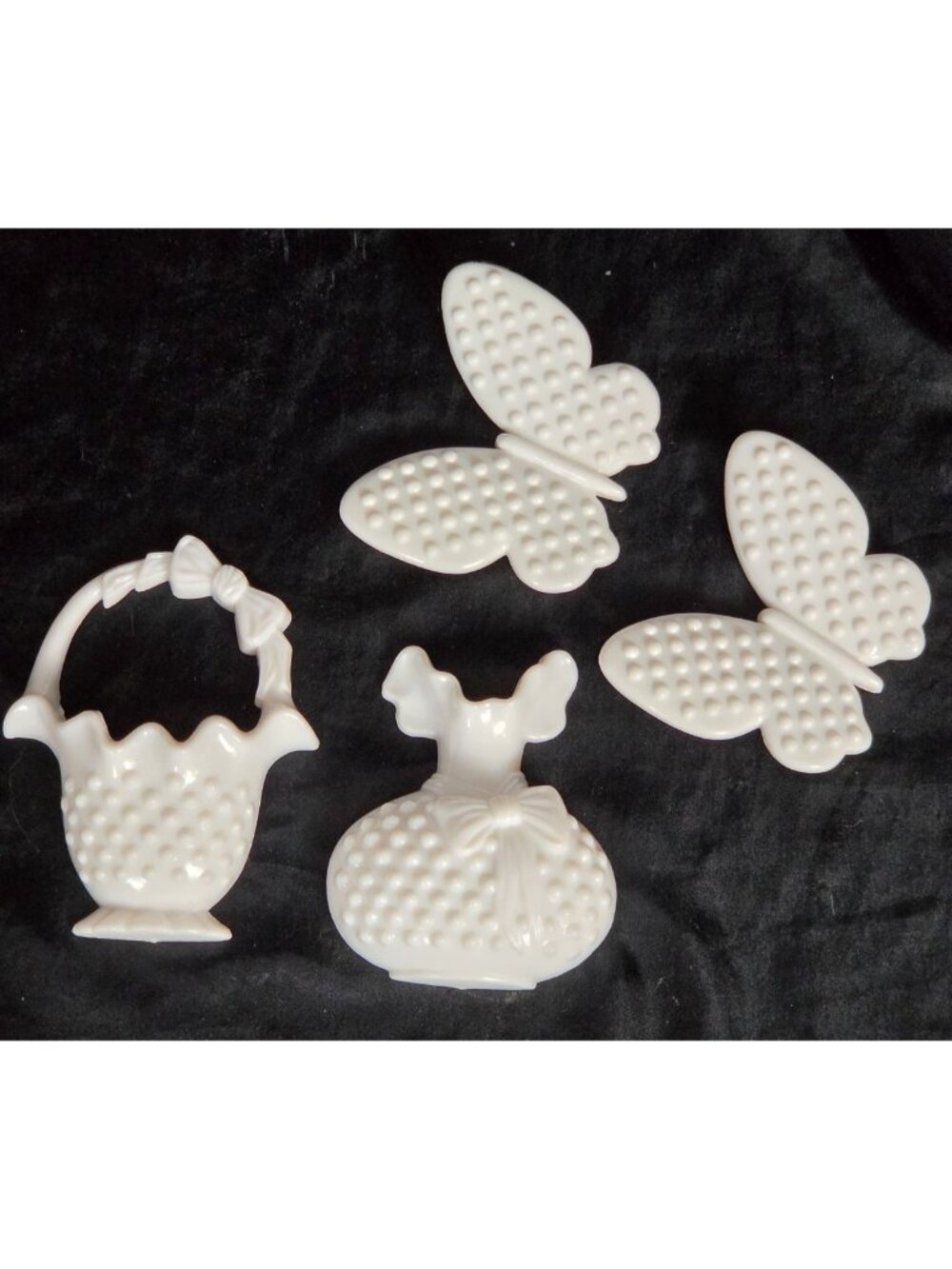 Vtg Set Of 4 Plastic Hobnail Wall Decor Cottagecore Milk Glass Style Grandma